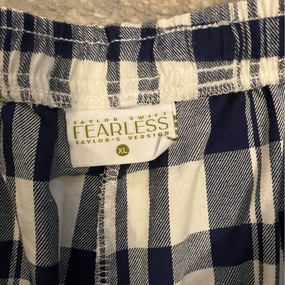 Taylor Swift Fearless Pajama bottoms size xl NEW never worn - Picture 3 of 3